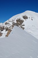 15 Il vicino Monte Campione